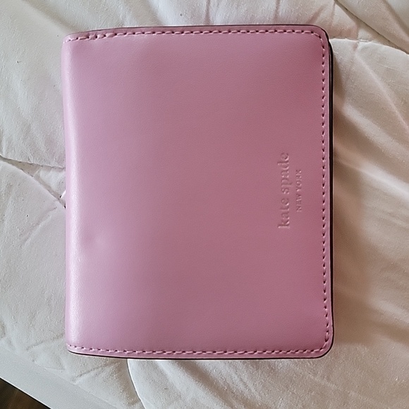 kate spade Handbags - BNWOT Kate Spade Wallet
